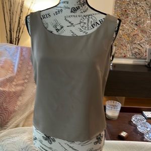 Taupe scoop neck, 10” side zip silk top.